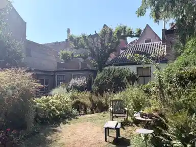 35m2 Appartement à louer pour 1160€/mois à Nieuwe Beestenmarkt, Leiden