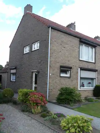 75m2 house to rent for 713€/month in Burgemeester Hoenstraat 11, Born
