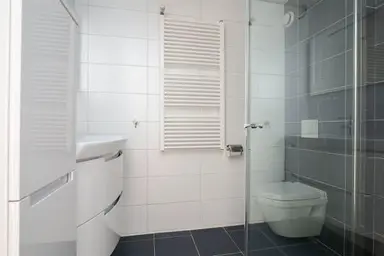 125m2 Haus zur Miete für 2650€/Monat in Kogge 3, Barendrecht