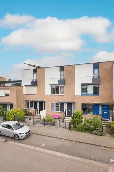 130m2 maison à louer pour 2500€/mois à Albert van Dalsumlaan, Arnhem
