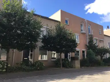 110m2 maison à louer pour 1695€/mois à Erasmusdomein, Maastricht