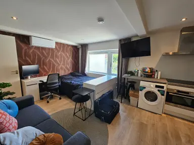 34m2 studio à louer pour 1200€/mois à Pastoor van Arslaan, Eindhoven