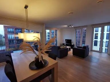 83μ² Διαμέρισμα προς ενοικίαση για 2300€/μήνα σε De Weer, Zaandam
