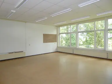60m2 room to rent for 320€/month in It Plein, Easterlittens