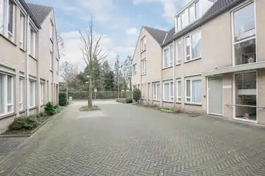 110m2 Appartamento in affitto per 1700€/mese a Lambertushof, Schijndel