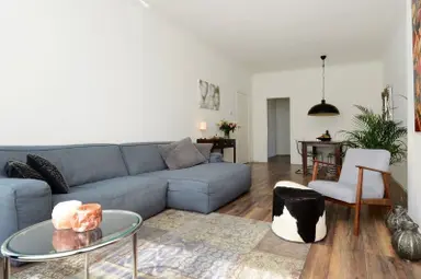 109m2 Appartement à louer pour 2800€/mois à Thomsonlaan, The Hague