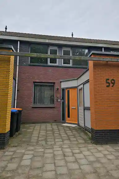 145m2 house to rent for 891.53€/month in Buitenhof 59, Dronten