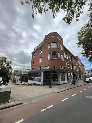 47m2 Appartement à louer pour 1050€/mois à Hazesprong, Rotterdam