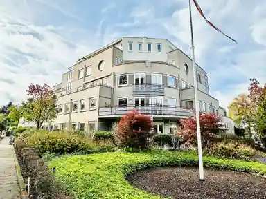 122m2 apartment to rent for 2550€/month in Zonnelaan 2E, Hilversum