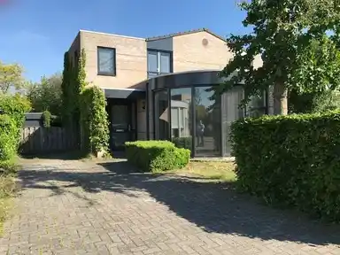 125m2 maison à louer pour 2195€/mois à Das, Veldhoven