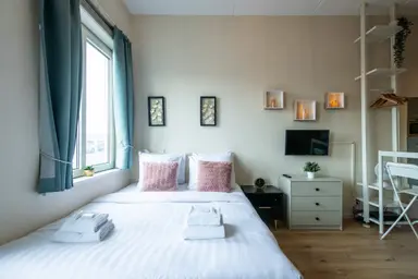25m2 studio à louer pour 2850€/mois à Klaprozenweg, Amsterdam