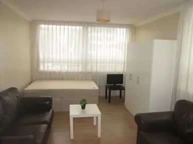 27m2 room to rent for 705€/month in Croeselaan, Utrecht