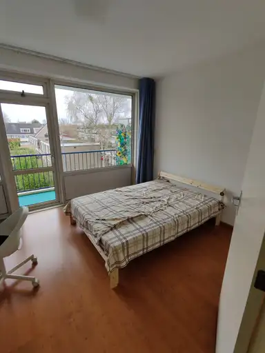 12m2 Kamer te huur voor 1000€/maand in Kouwenoord, Rotterdam