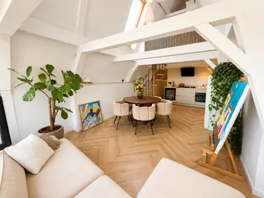 83m2 apartment to rent for 2850€/month in Oudezijds Voorburgwal 161D, Amsterdam