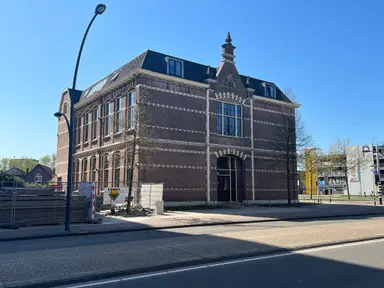 77m2 apartment to rent for 1090€/month in Doctor Ariënsstraat 11, Hengelo