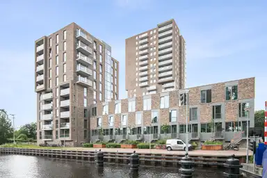 122m2 house to rent for 1916€/month in Friesestraatweg 141-16, Groningen