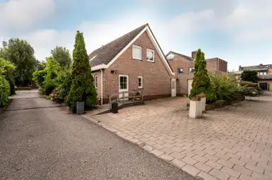 142m2 house to rent for 3250€/month in Aalsmeerderweg 219, Aalsmeer