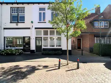95m2 house to rent for 2250€/month in Nieuwe Doelenstraat, Hilversum