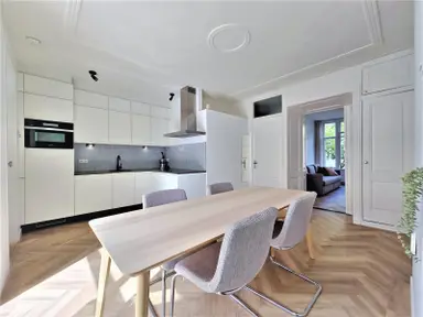 55m2 Appartement à louer pour 2950€/mois à Tolstraat, Amsterdam