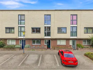 138m2 house to rent for 2850€/month in Hazerswoudestraat 47, Zoetermeer