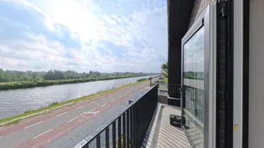 234m2 Appartement à louer pour 3000€/mois à Lijnderdijk 152, Lijnden