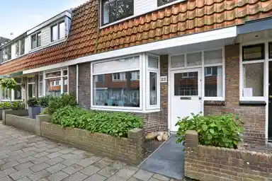 100m2 house to rent for 2650€/month in Borneostraat 32, Heemstede