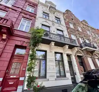 50m2 Appartement à louer pour 1520€/mois à Wilhelminasingel, Maastricht
