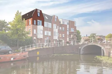 82m2 Appartamento in affitto per 2385€/mese a Marepoortkade, Leiden