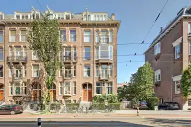 90m2 Appartement à louer pour 3250€/mois à Koninginneweg, Amsterdam