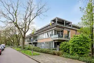 96m2 Appartement à louer pour 2100€/mois à Sickeszlaan 16, Arnhem
