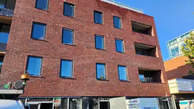 85m2 Appartement à louer pour 2150€/mois à Kruisweg, Hoofddorp