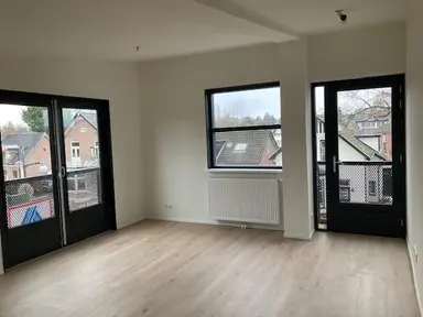 90m2 Flat zur Miete für 1550€/Monat in Koninginnelaan, Apeldoorn