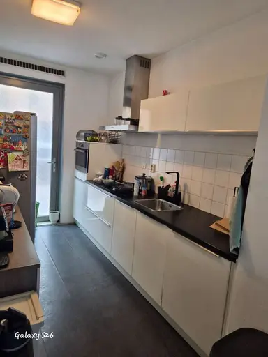 95m2 Appartamento in affitto per 770€/mese a Pieter Oosterhuisstraat, Amsterdam