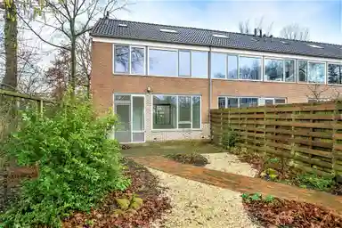137m2 house to rent for 1695€/month in Maansteenhof 8, IJsselstein