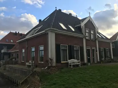 91.7m2 flat to rent for 625€/month in Motorrijtuigstraat 8, Broek in Waterland