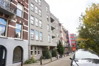 70m2 Appartement à louer pour 2750€/mois à Groenmarktkade 4, Amsterdam