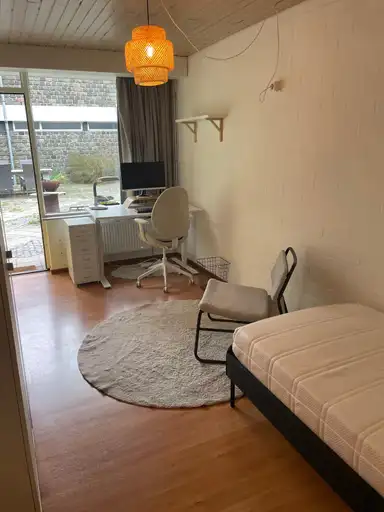 14m2 Camera in affitto per 403€/mese a Matenweg, Enschede