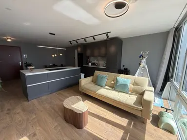 116m2 Appartement à louer pour 3600€/mois à Arent Janszoon Ernststraat 170, Amsterdam