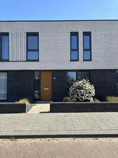135m2 maison à louer pour 1205€/mois à Striepebrink 33, Enschede
