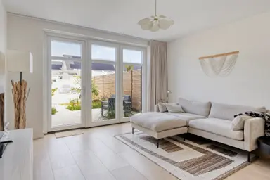 126m2 house to rent for 3000€/month in Petronella van Saksendreef 24, Monster