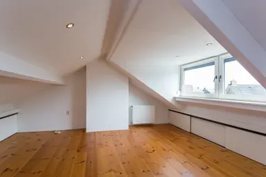 121μ² μονοκατοικία προς ενοικίαση για 1495€/μήνα σε Lichtenberg, Munstergeleen