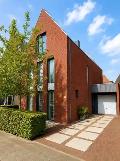 210m2 house to rent for 4950€/month in Korenbloemlaan 94, Amstelveen