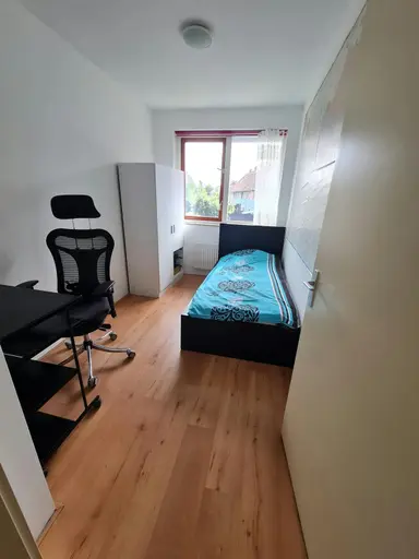 8m2 room to rent for 850€/month in Jordaanstroom, Zoetermeer