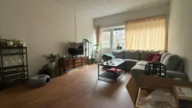 95m2 Appartement à louer pour 1300€/mois à Achlumerstraat, Leeuwarden