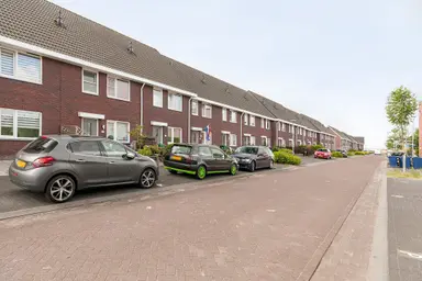 112m2 house to rent for 1925€/month in Leif Erikssonstraat, Almere