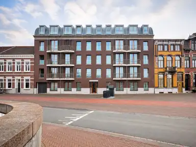 150m2 apartment to rent for 2400€/month in Burgemeester van Rijnsingel 2, Venlo