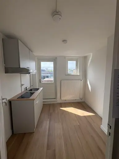 15m2 room to rent for 621.84€/month in Veldhovenring 90, Tilburg