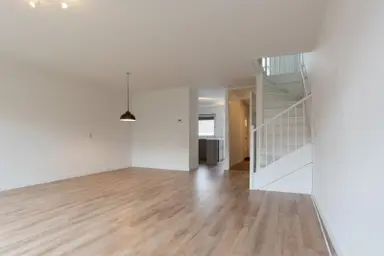 125m2 huis te huur voor 2200€/maand in Saltholm 1, Zaandam