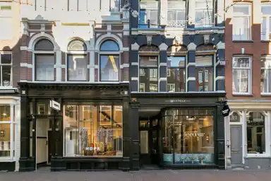 120m2 apartment to rent for 3949€/month in Hartenstraat, Amsterdam