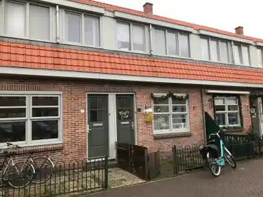 54m2 huis te huur voor 932.93€/maand in Adama van Scheltemaplantsoen 19, Zaandam